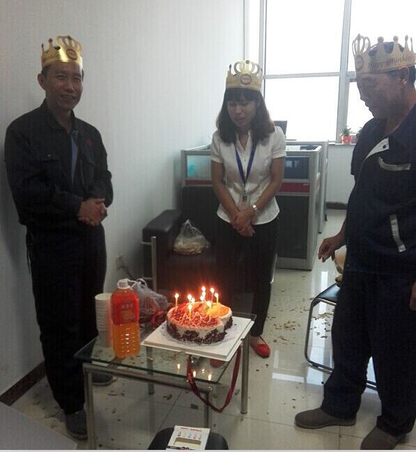 公司為Q3季度生日員工舉辦生日慶祝會